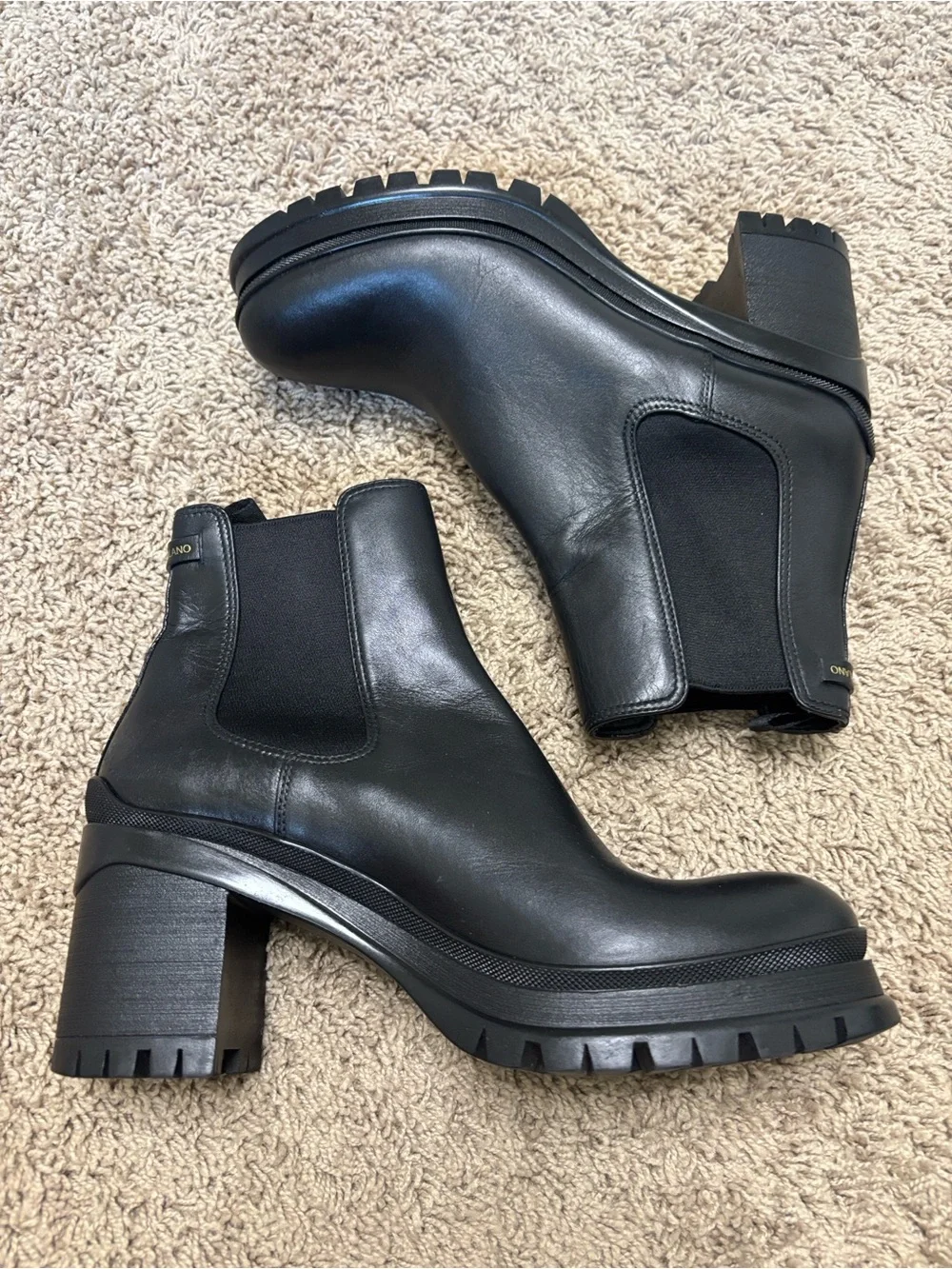 PRADA Chelsea ankle boots women’s 41 black leather high fashion chic - Picture 8 of 12